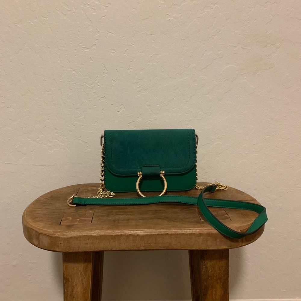 Green crossbody clutch